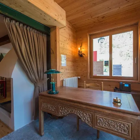 Hotel Du Bachelard