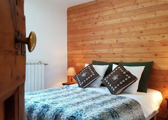 Du Bachelard Hotel 2*