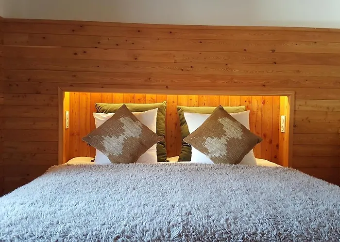 Du Bachelard Uvernet-Fours