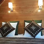 Du Bachelard Hotell