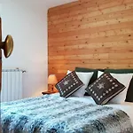 Du Bachelard Hotell 2*