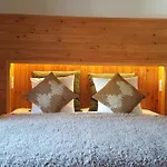 Du Bachelard Uvernet-Fours