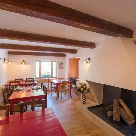 Hotel Du Bachelard 2*