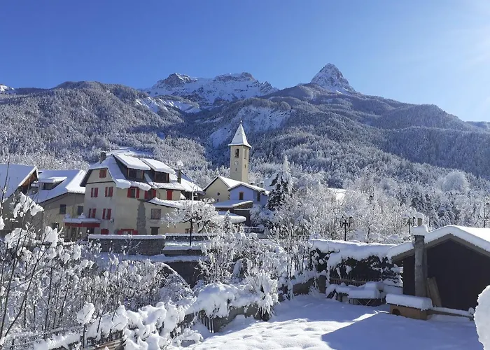 Hotel Du Bachelard 2*