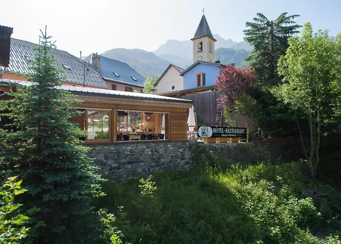 Du Bachelard Hotel 2*