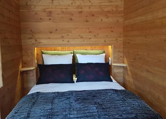 Du Bachelard 2* Uvernet-Fours