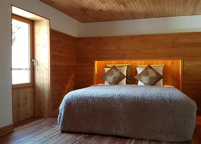 Du Bachelard Uvernet-Fours