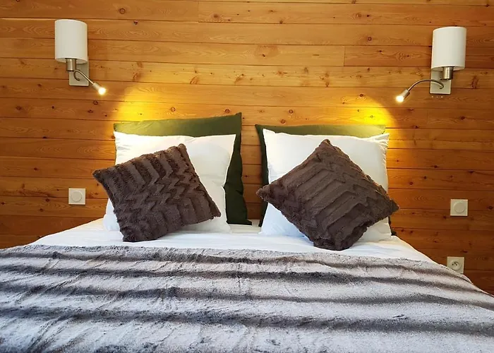 Hotel Du Bachelard 2*